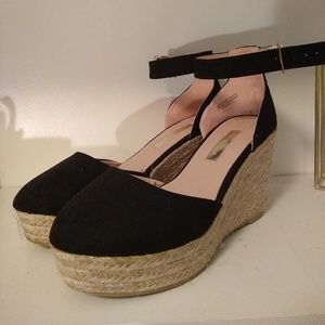 NWOT espadrille platform wedge sandals